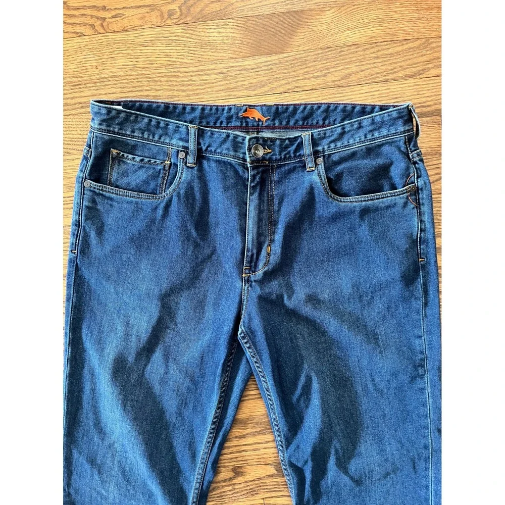 Tommy Bahama Mens Relaxed Straight Leg Jeans Medium Wash 38x32 (actual: 36x30)